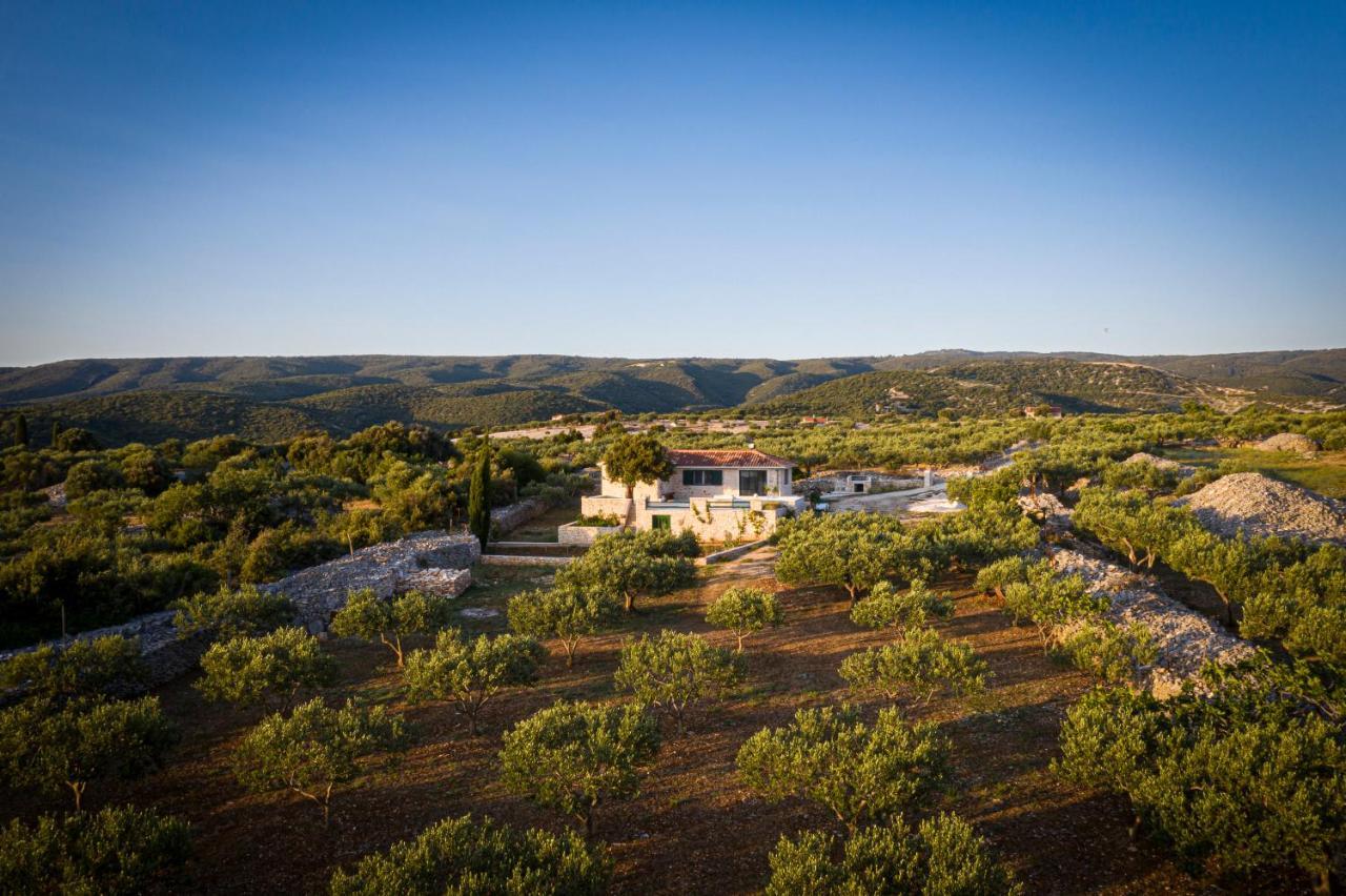 Villa Little Hill Postira Exterior photo