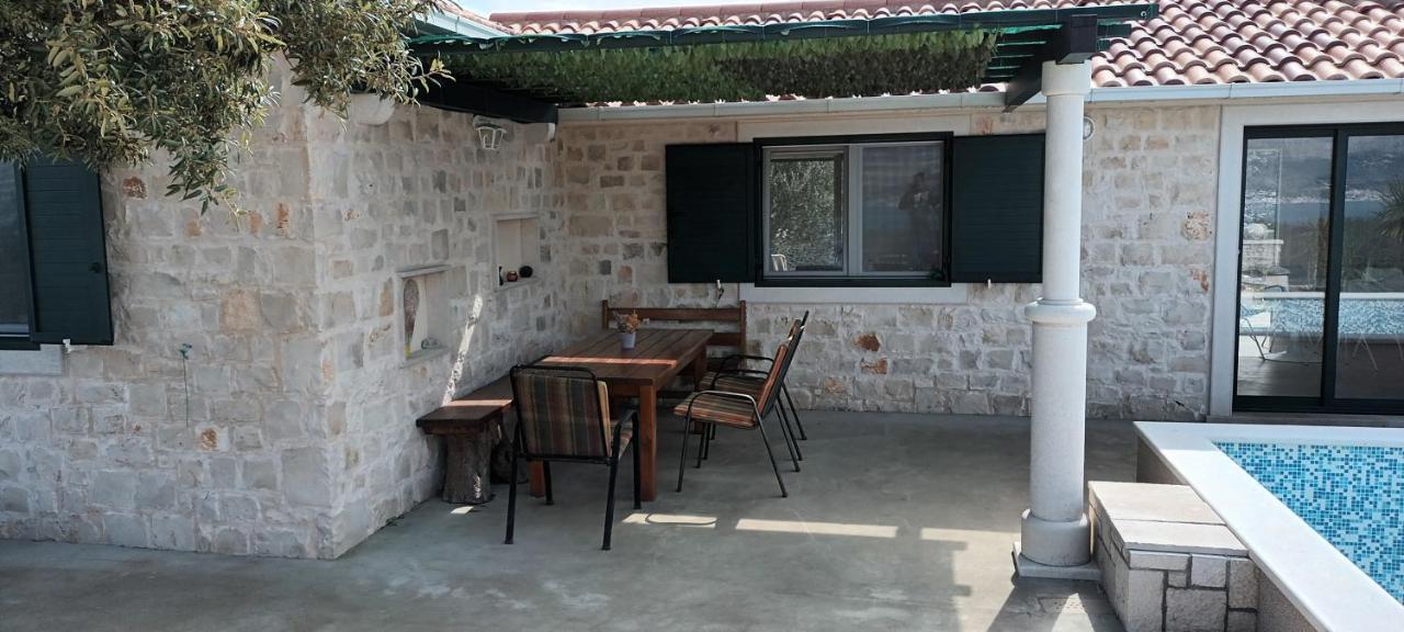 Villa Little Hill Postira Exterior photo
